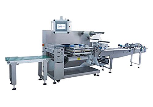 Автоматическая машина для упаковки медицинской продукции и запечатыванию с 4-х сторон