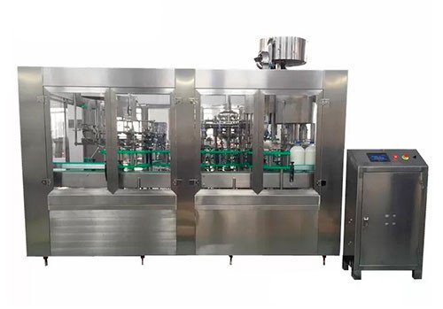 Full Automatic Carbonated Soft Drink Filling Machine for Pet Bottle / Plastic Bottle DCGF18-18-6 