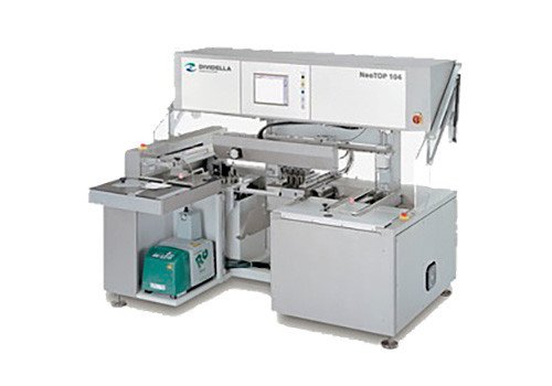 Semi-automatic packaging machine NeoTOP 104