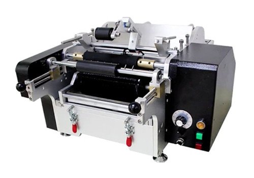 Semi-automatic Cold Glue Labeling Machine model SBM-LM200CG 